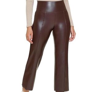 COPY - HUE Women's Flattering Fit Leather Cropped Flare Leggings, Brown M (8-10)